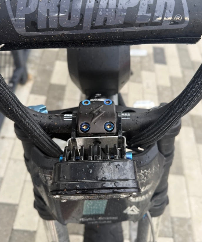 Super 73 bar clamp titanium