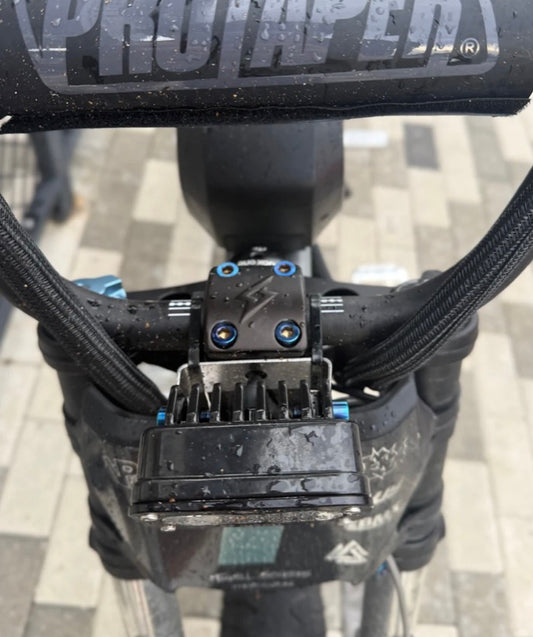 Super 73 bar clamp titanium