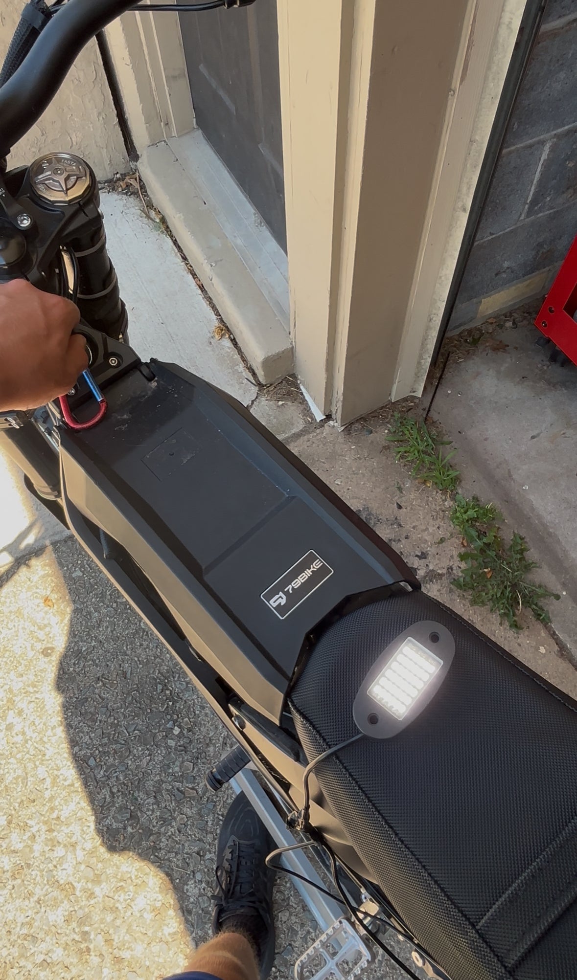 Battery Powered Rock Light